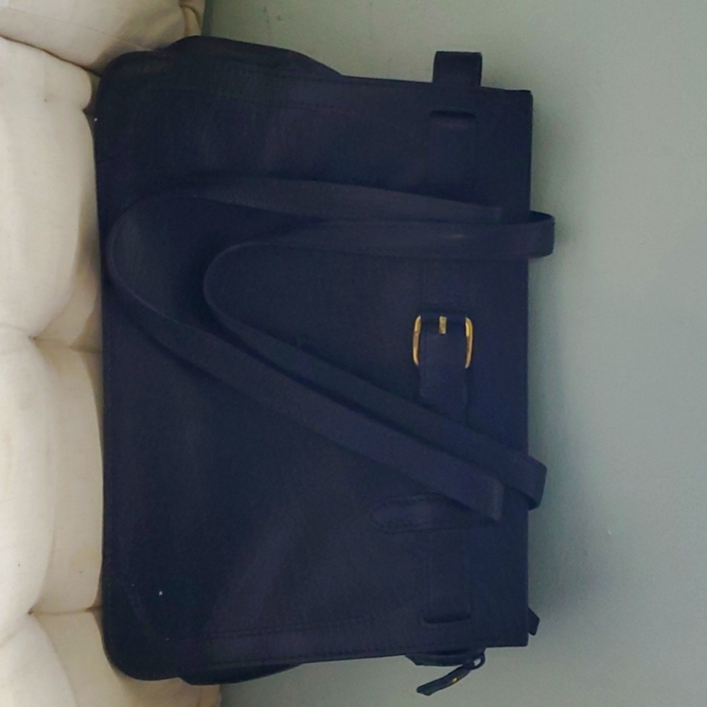 LAND Shoulder Bag